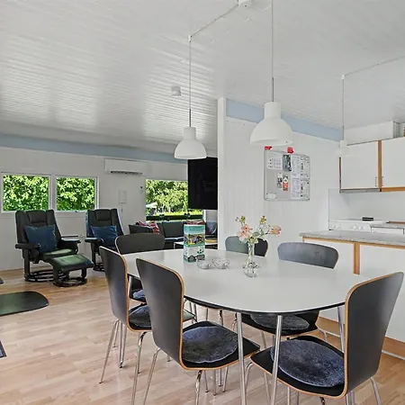 Holiday home Hasti - 700m From The Sea By Interhome Tranekaer
